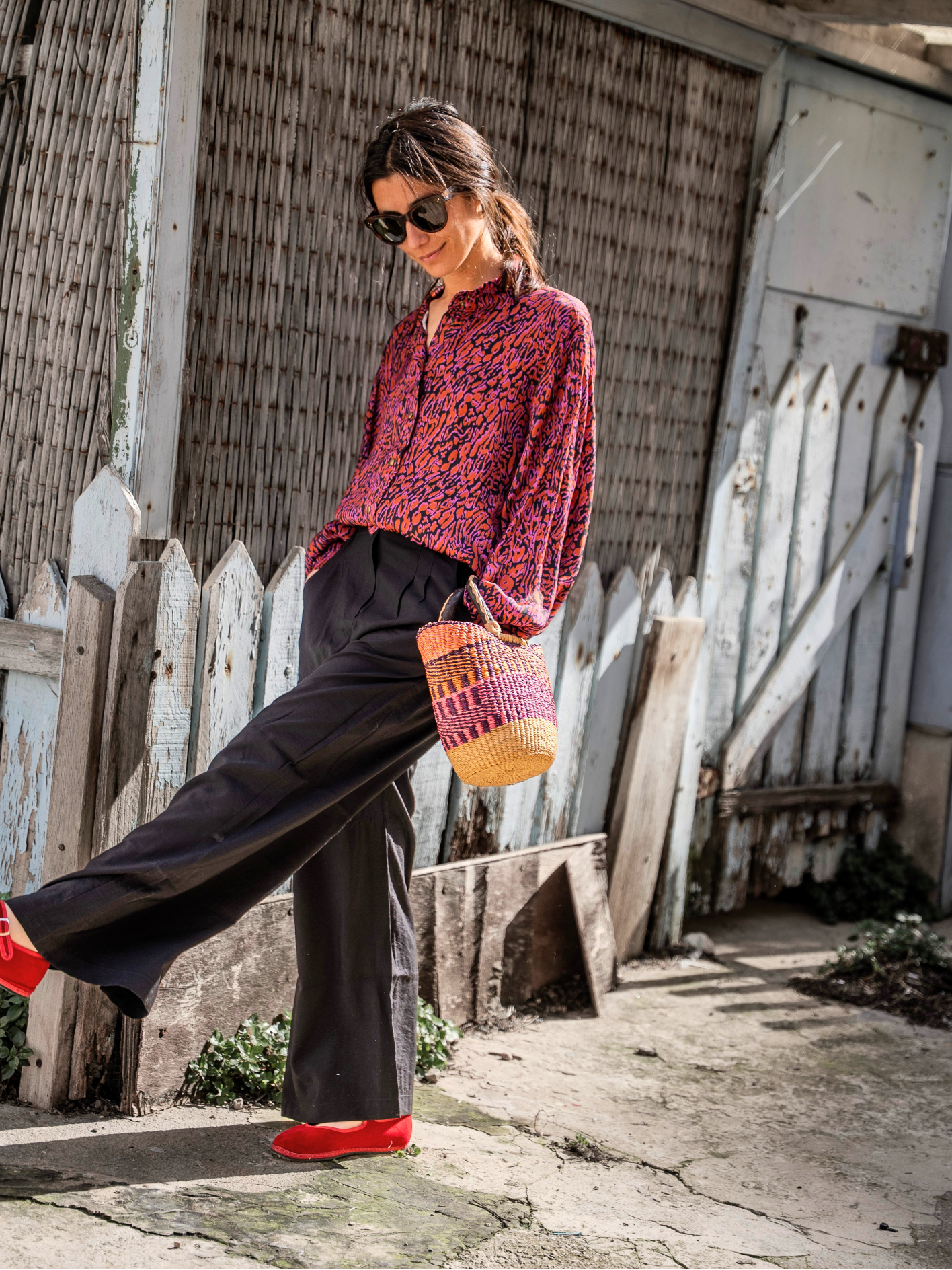 Pantalon Julio Noir et chemise Finca léopard Near The Sun Vêtement anti UV pour femme UPF 50+